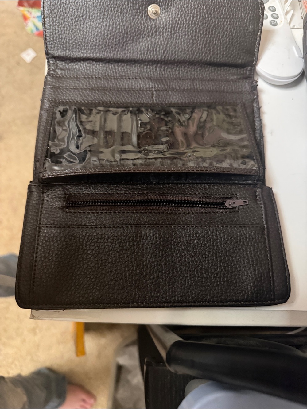 D&G Brown Canvas Trifold Wallet with Dark Brown Trim - Picture 3 of 4